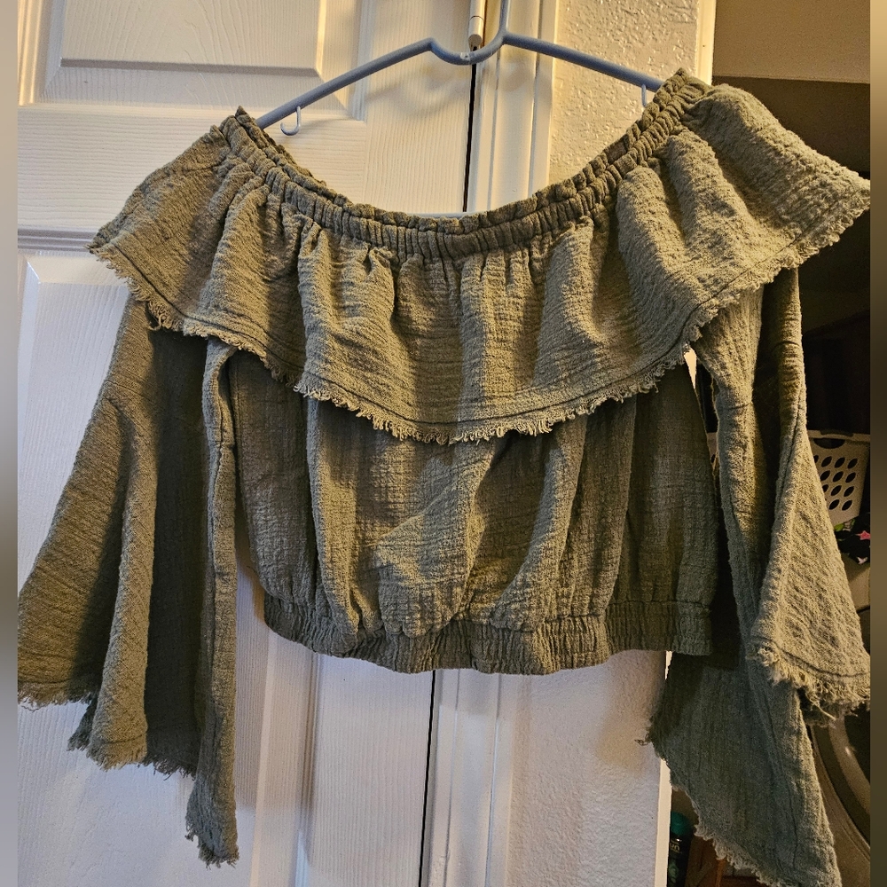 Army green, crop, long sleeve